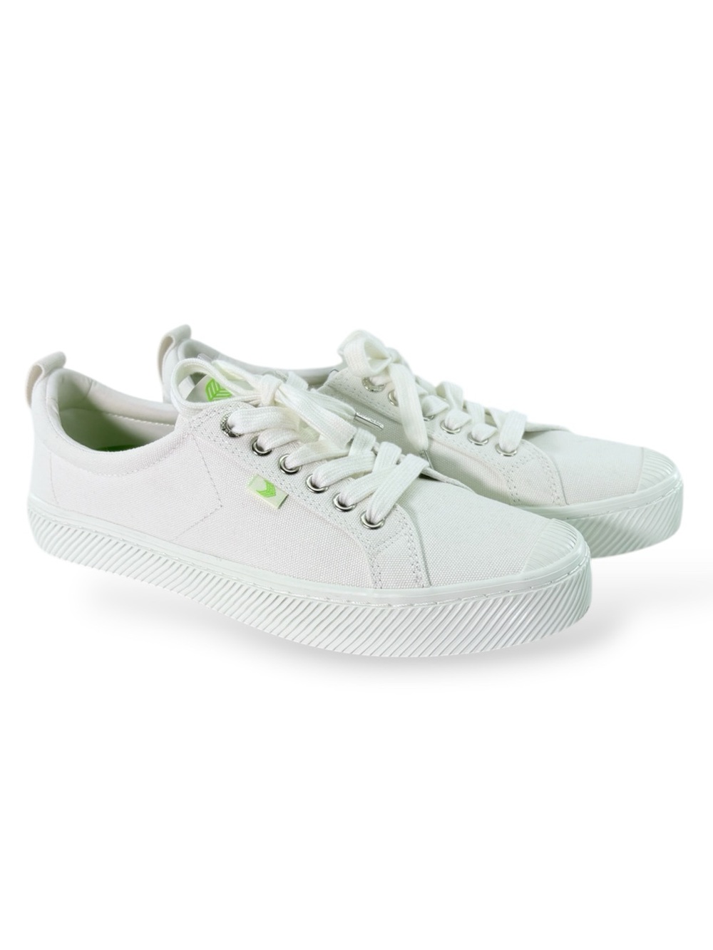 Cariuma Off-White Cotton Low Canvas Street Sneakers Comfort Insoles Size 9.5